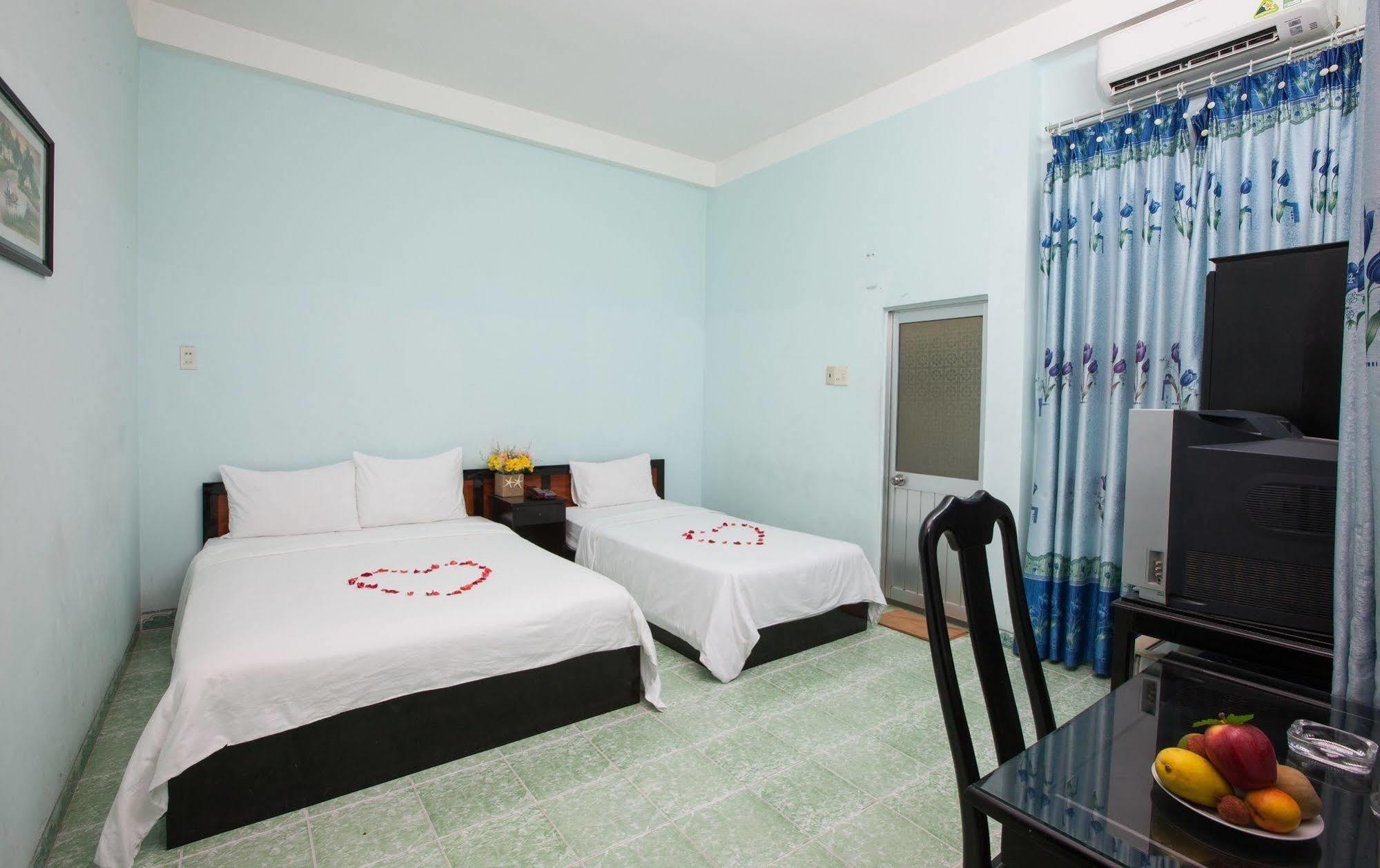 Four Seasons House Hotell Nha Trang Exteriör bild